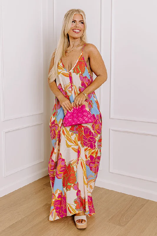 Tranquil Horizon Floral Maxi in Cream Curves