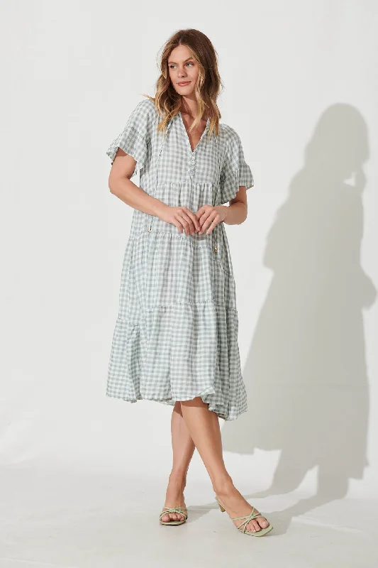 Charliese Midi Dress In Green And White Gingham Cotton Blend