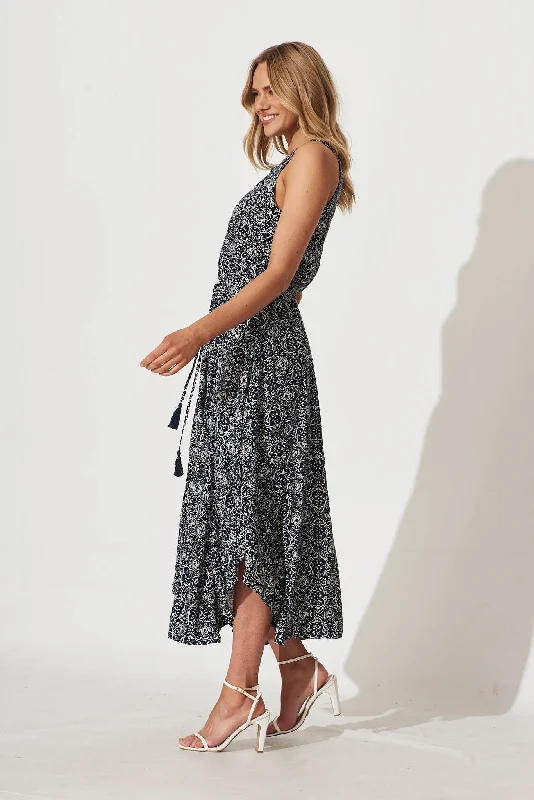 Lumi Maxi Dress In Navy Tile Print