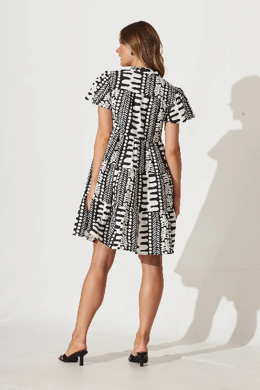 Saldana Smock Dress In Black And White Print Cotton