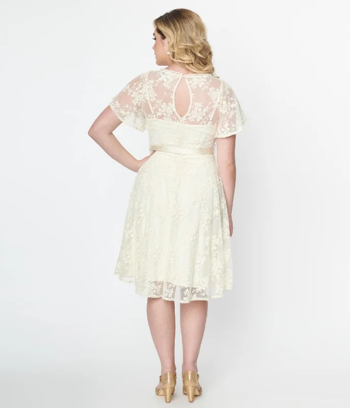 Unique Vintage 1930s Ivory Floral Lace Bridal Swing Dress