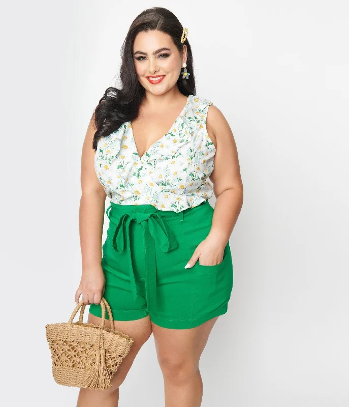 Unique Vintage Plus Size White Daisy Print Sleeveless Blouse