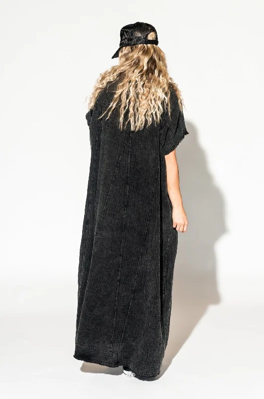 California Cool Oversized Maxi Dress in Black Mineral Wash